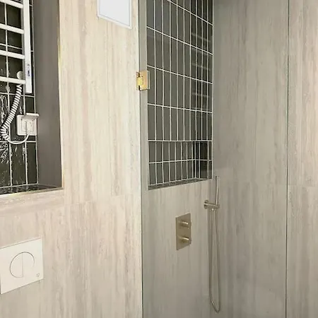 아파트 Luxurious Loft In Centre